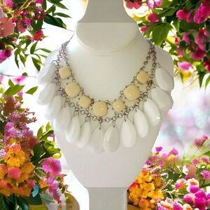 Chunky Beaded Necklace Bib Collar Layer Statement Neutrals White Tan Silver Tone